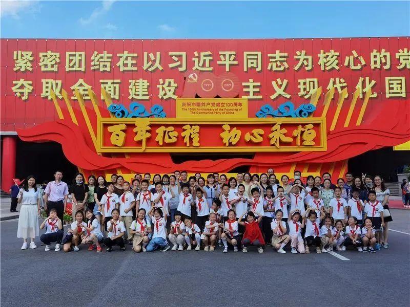金门战役惨败,有900名战俘分4批被遣返回大陆,他们结局怎样